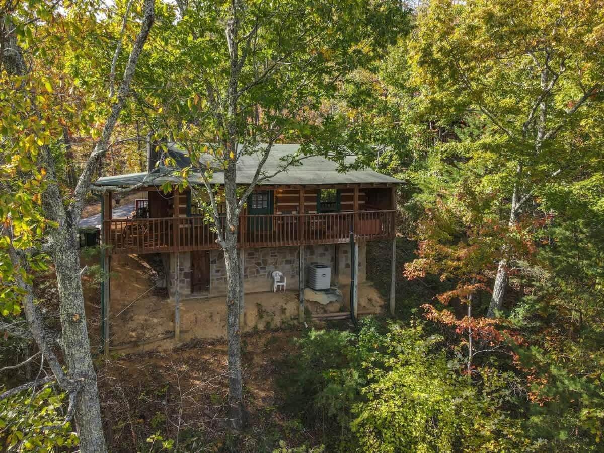 View! Cozy, Private, Fireplace, Hot Tub Log Cabin, Honeymoon! Sevierville Luaran gambar